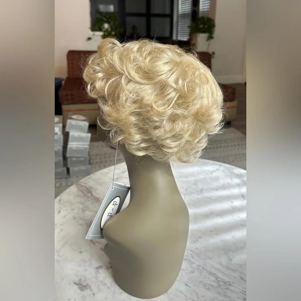 Rare Vintage Rene‎ Of Paris Wig #448 BETH Color: 22
